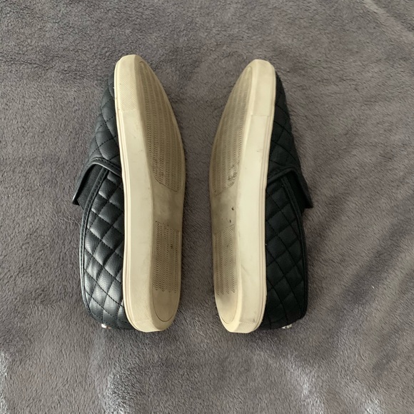 Steve Madden slip on shoes - Picture 4 of 4